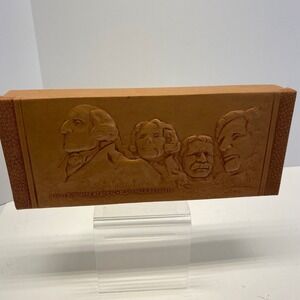 Mount Rushmore National Memorial Terracotta Box Guildcraft by Kraft Caramels